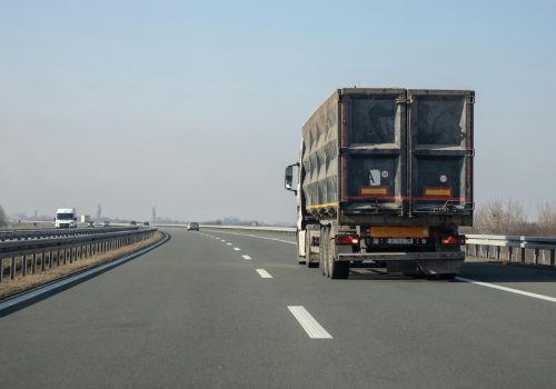 2025 Full Truck Load Price Breakdown: What Impacts FTL Freight Costs & How to Save