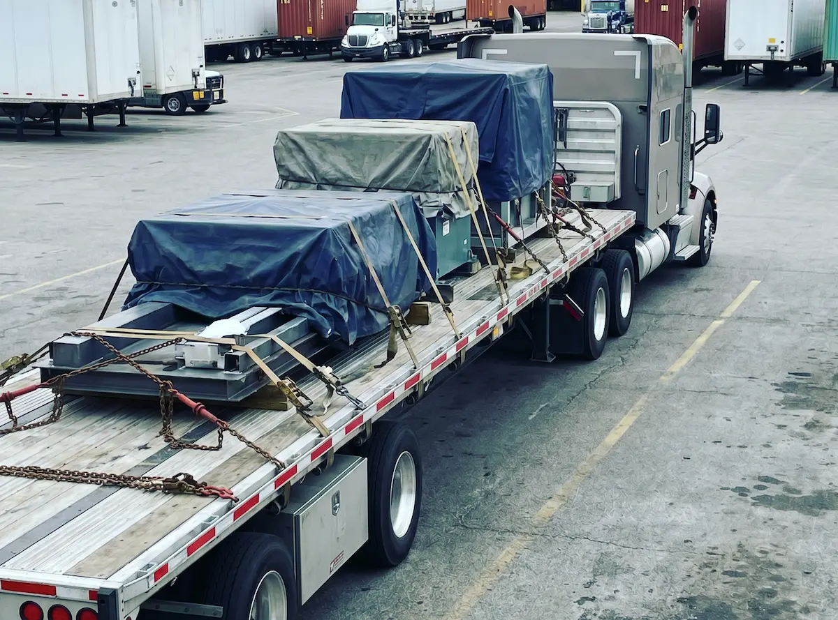 How Flatbed Shipping Supports Industrial Freight Transportation